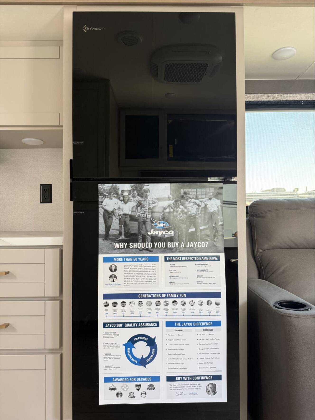 A photo of this 2027 Jayco Jay Flight 225MLSW