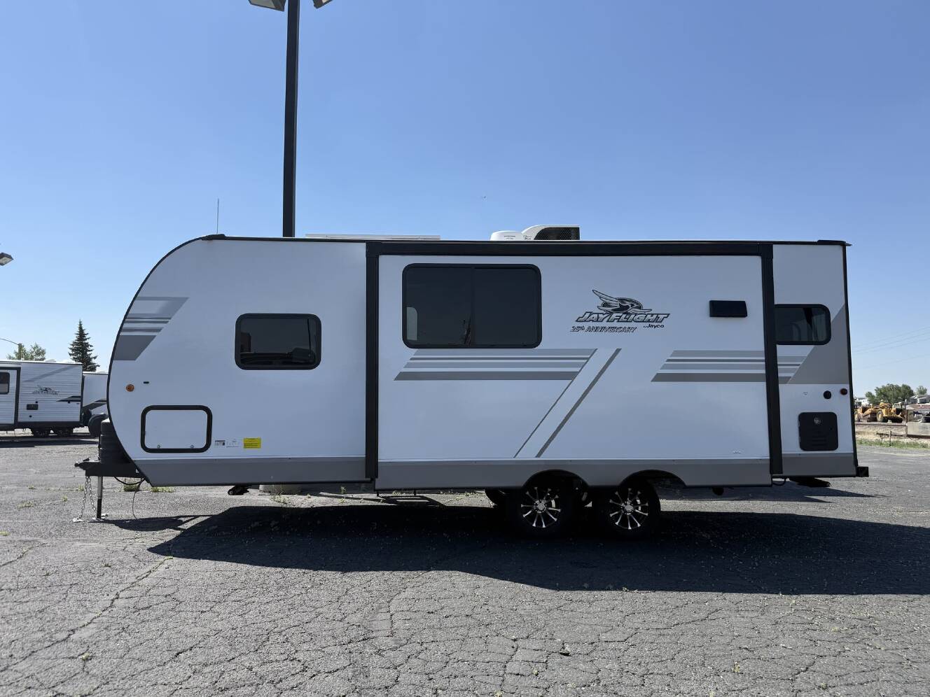 A photo of this 2027 Jayco Jay Flight 225MLSW