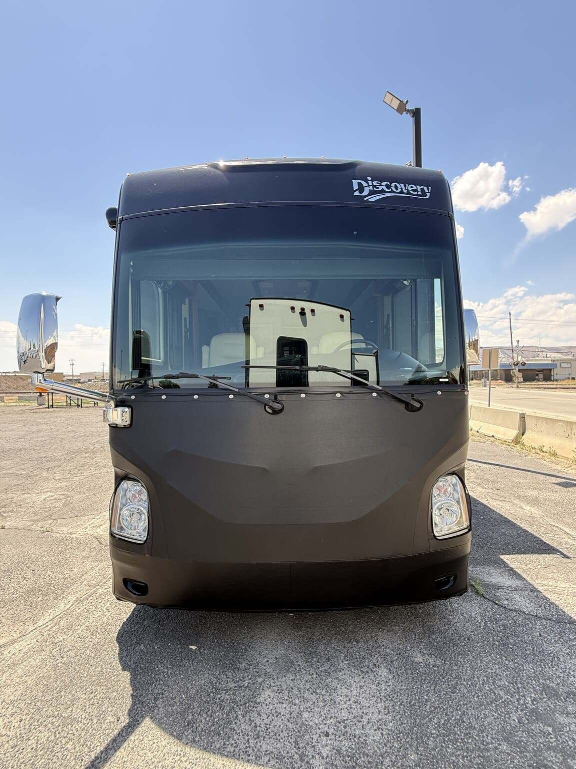 2016 Fleetwood Discovery 40E in rock springs WY