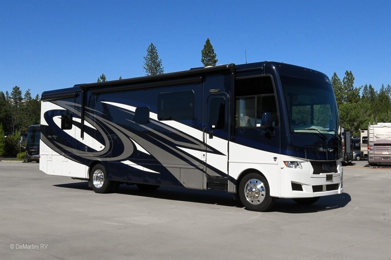 2023 Newmar Bay Star 3626 in grass valley CA