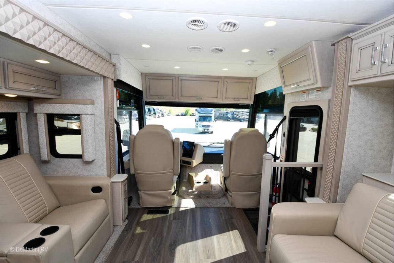 A photo of this 2023 Newmar Bay Star 3626