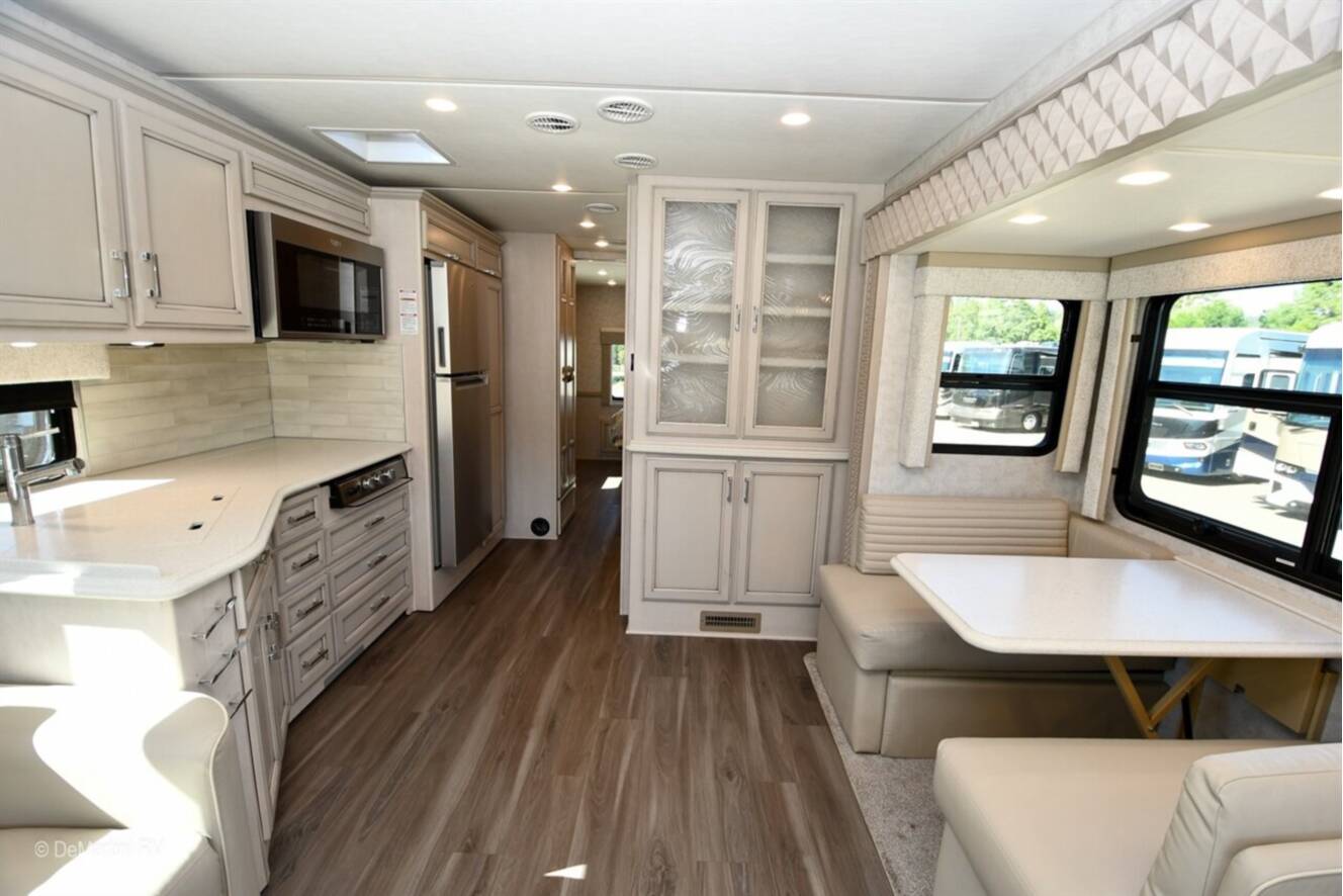 A photo of this 2023 Newmar Bay Star 3626