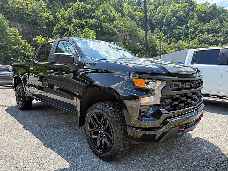 2026 CHEVROLET Silverado 1500 4WD in Prestonsburg, KY