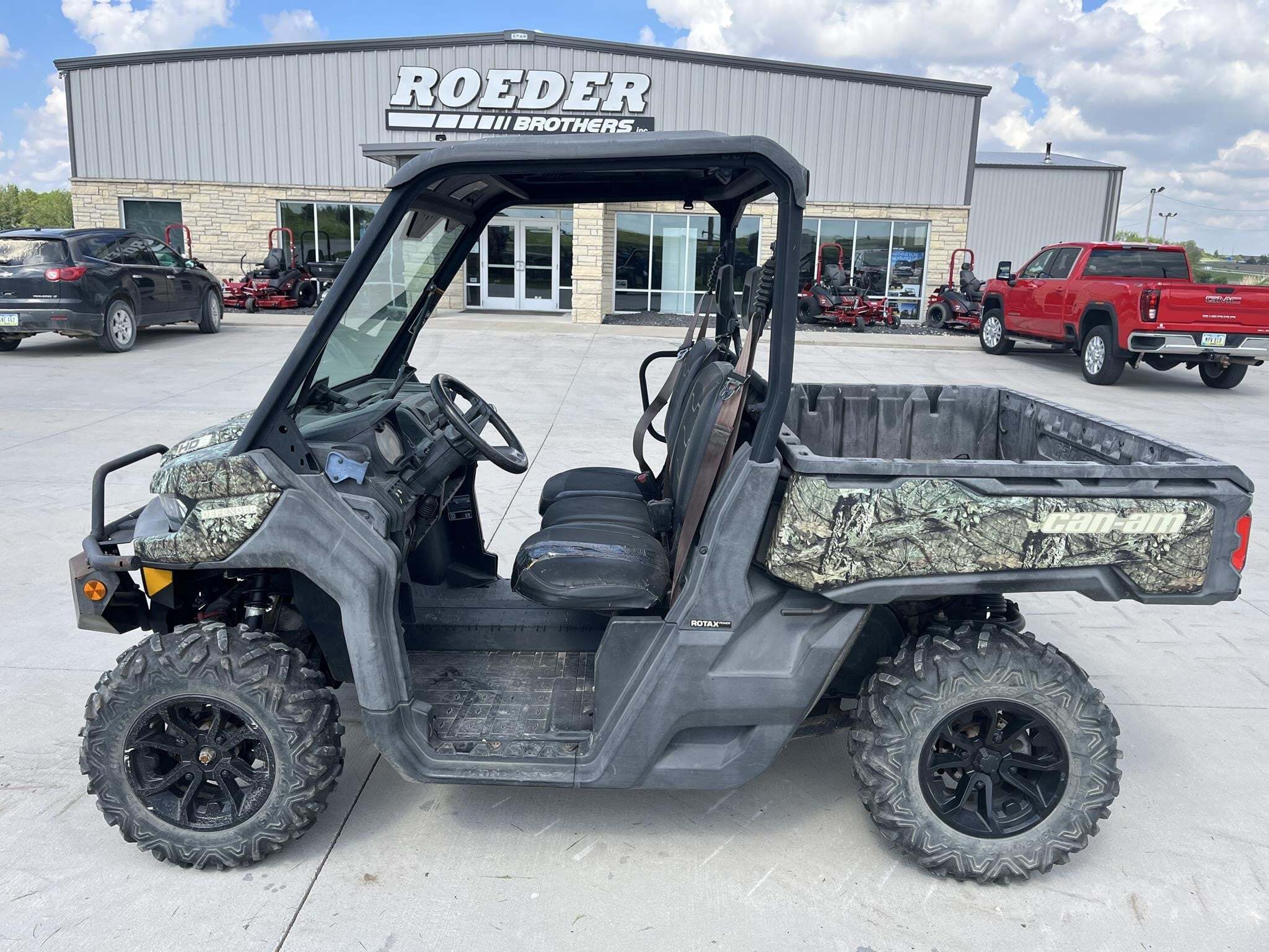2016 Can-Am DEFENDER HD8 UTV/Utility ATV