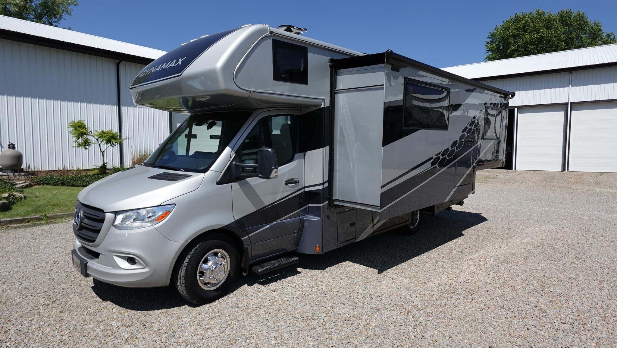 2026 Dynamax ISATA 3 24FW RV