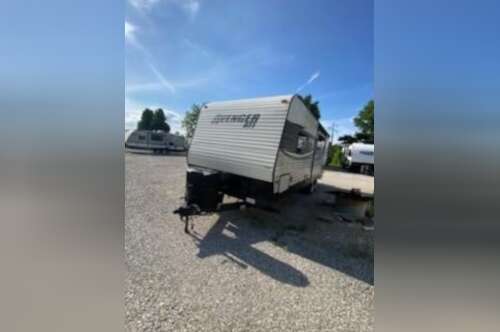 2017 Prime Time AVENGER ATI 21RB in mitchell IN