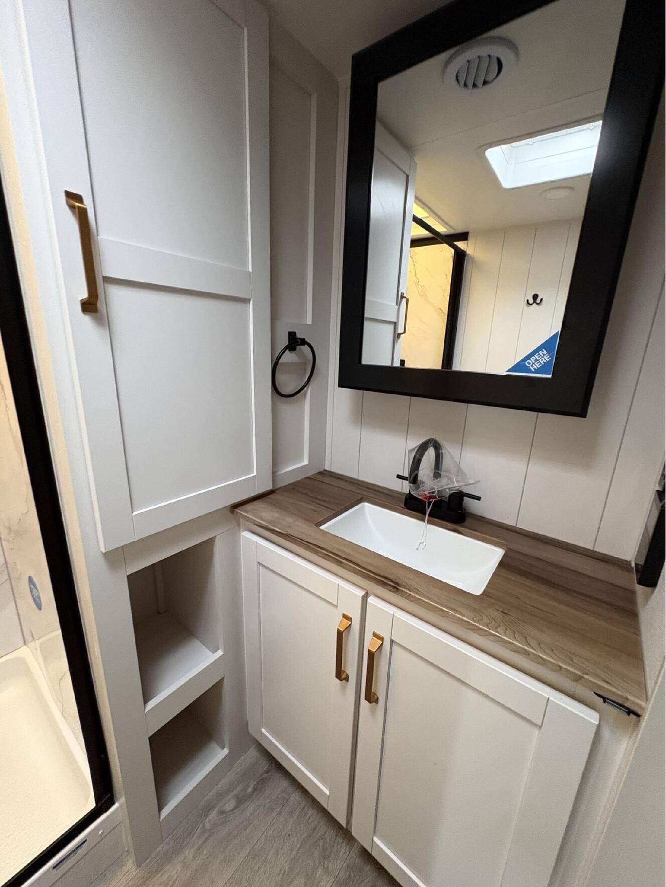 A photo of this 2027 Jayco EAGLE 24MLE