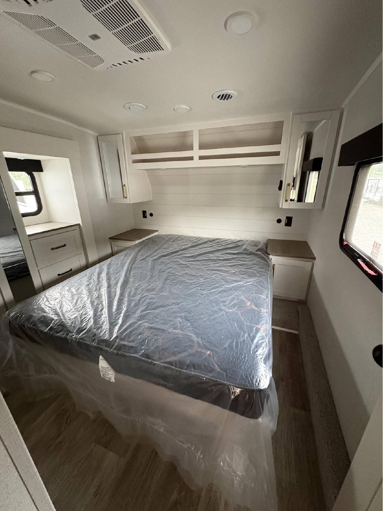 A photo of this 2027 Jayco EAGLE 24MLE