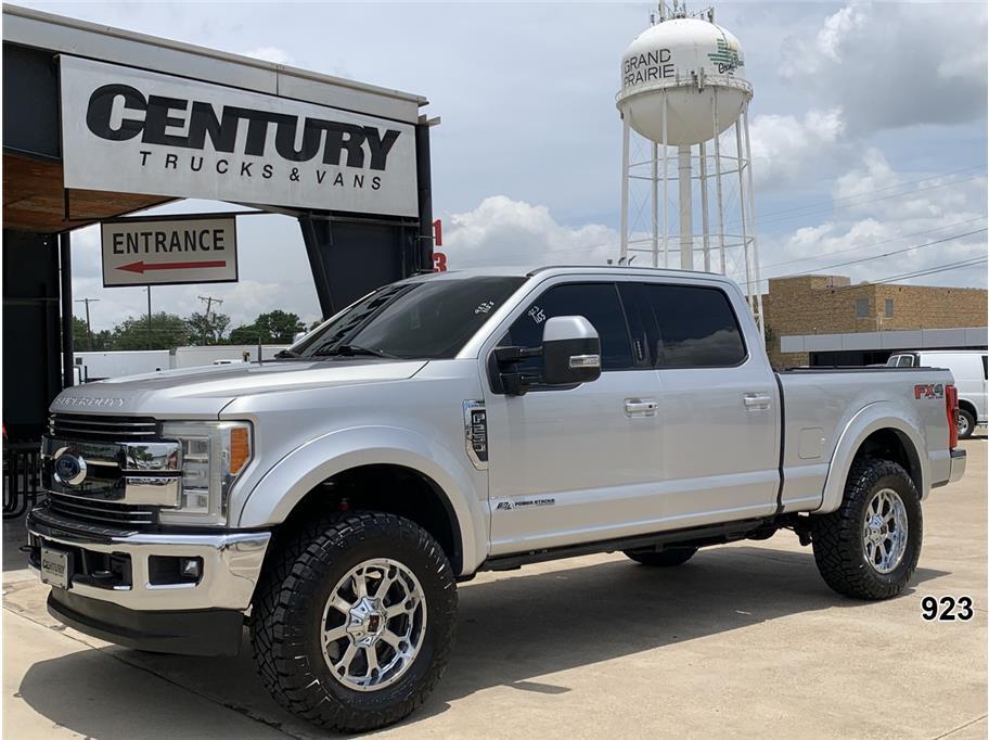 2017 Ford F250 LARIAT in Grand Prairie, TX