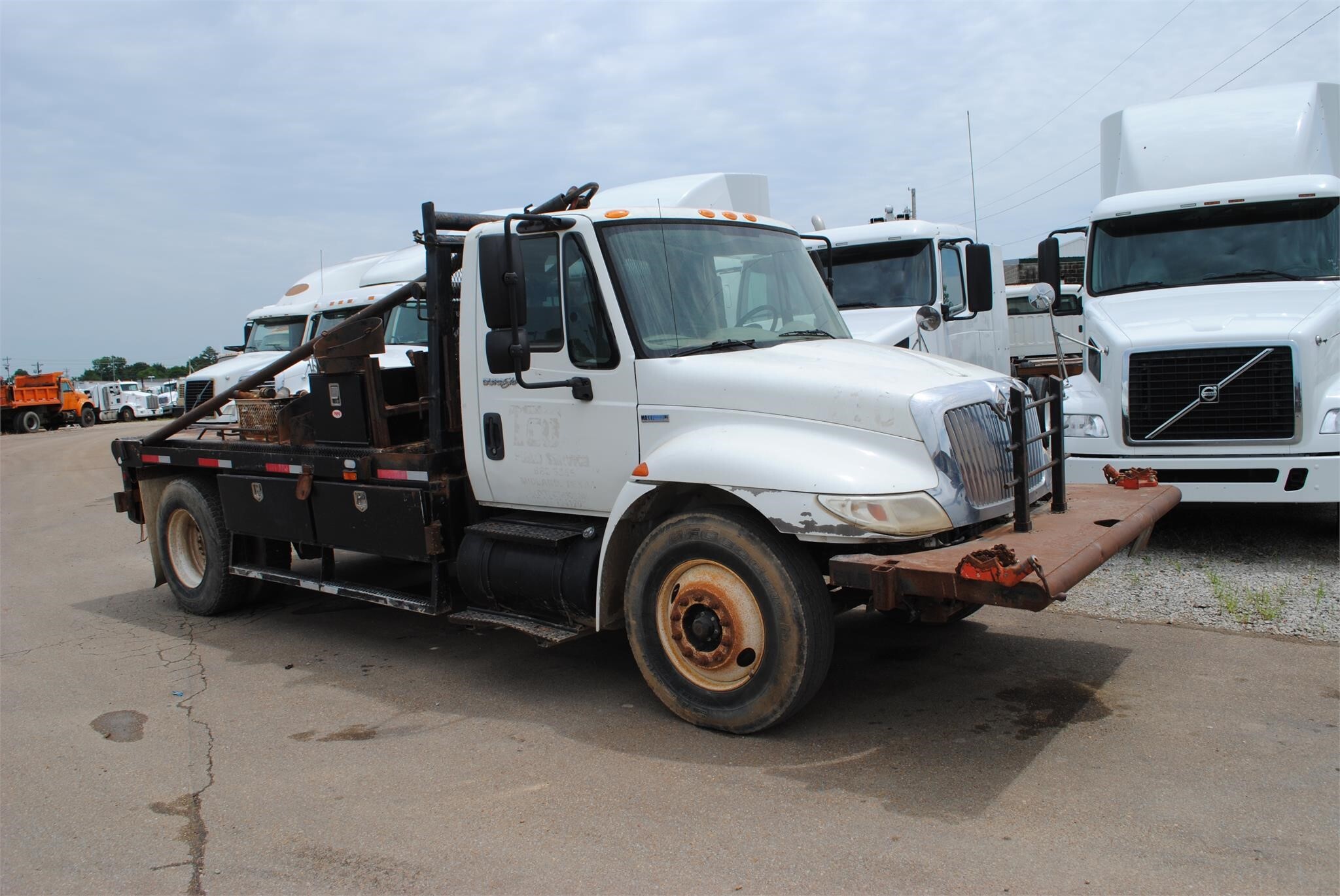 2008 INTERNATIONAL DURASTAR 4300 in Covington, TN