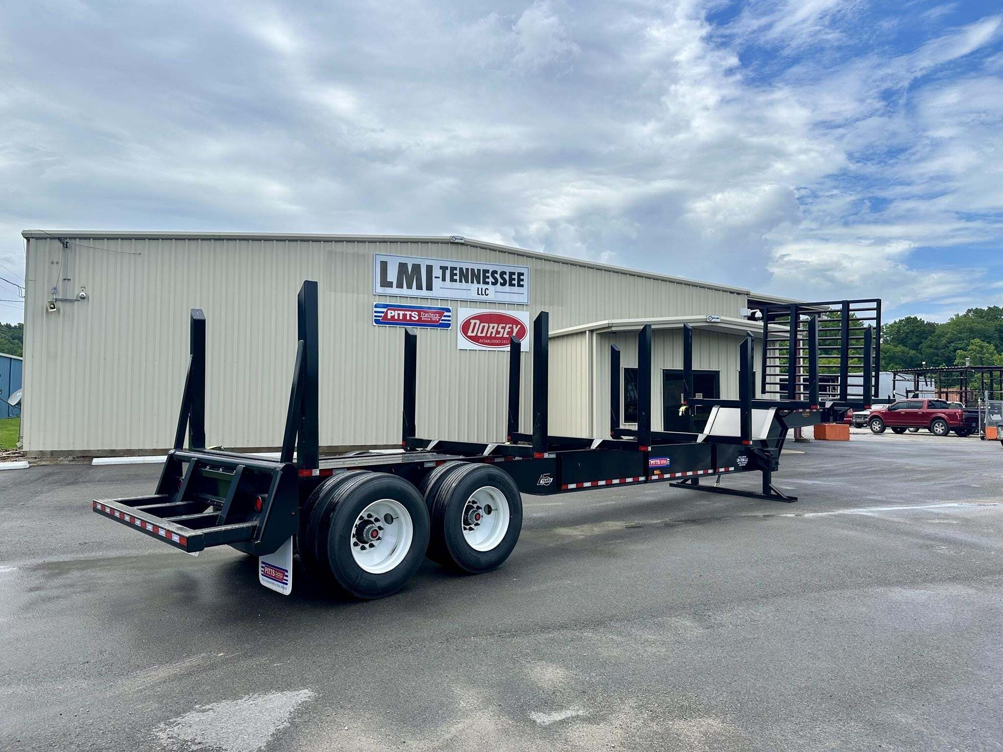 2026 PITTS LOG in Waverly, TN