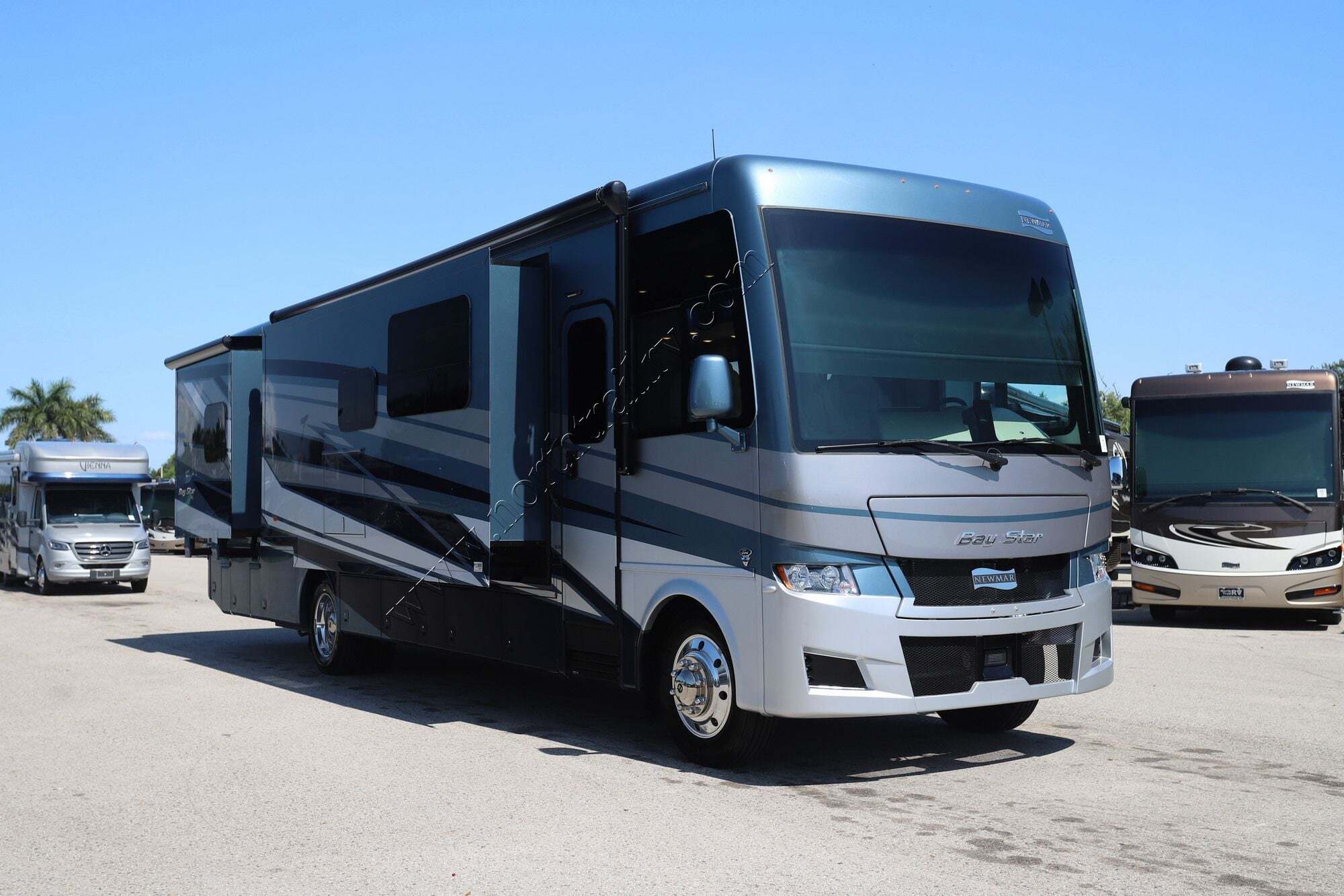 2027 Newmar Bay Star 3626 in ft. myers FL