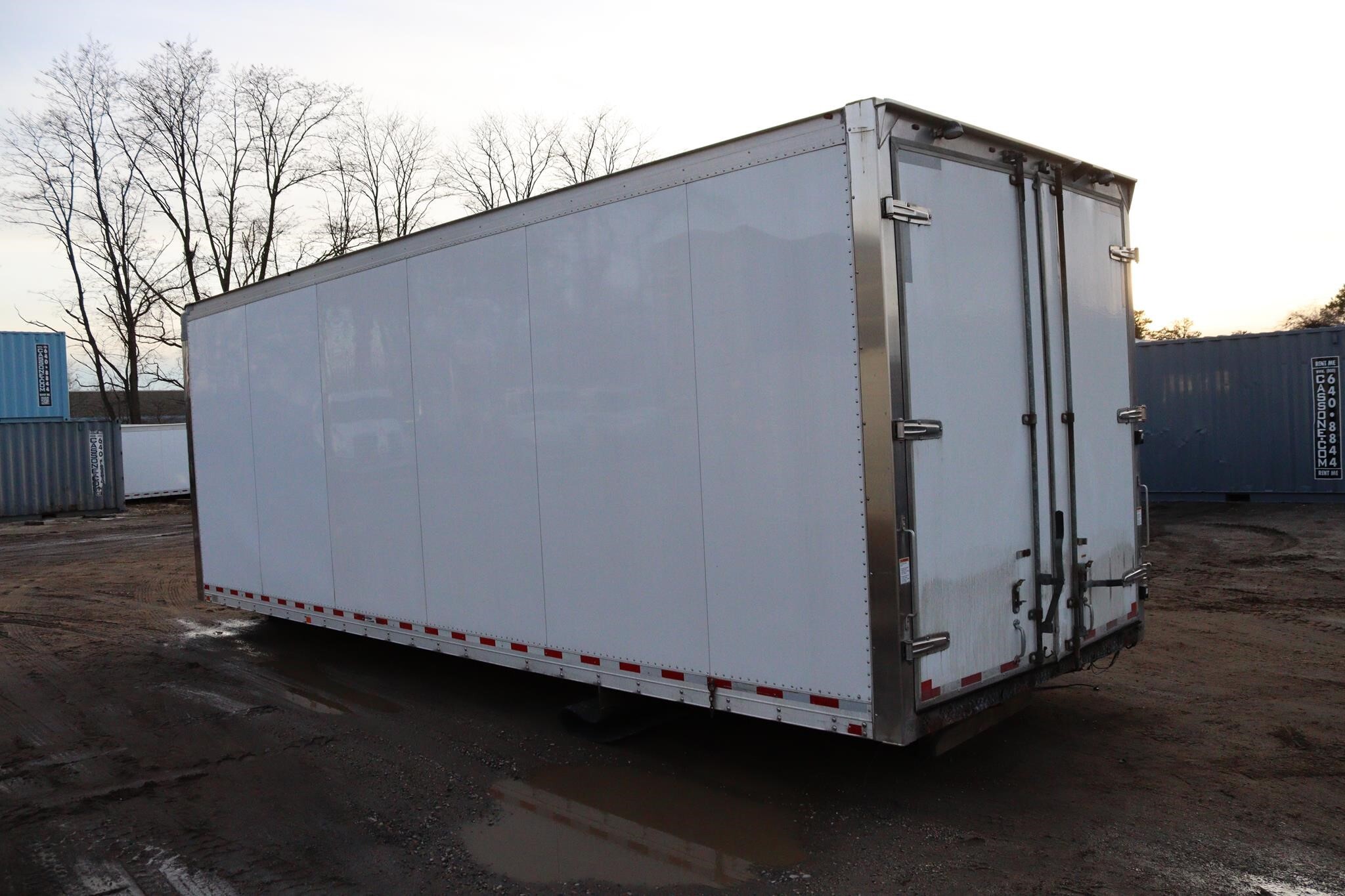2016 MORGAN 24 FT in Ronkonkoma, NY