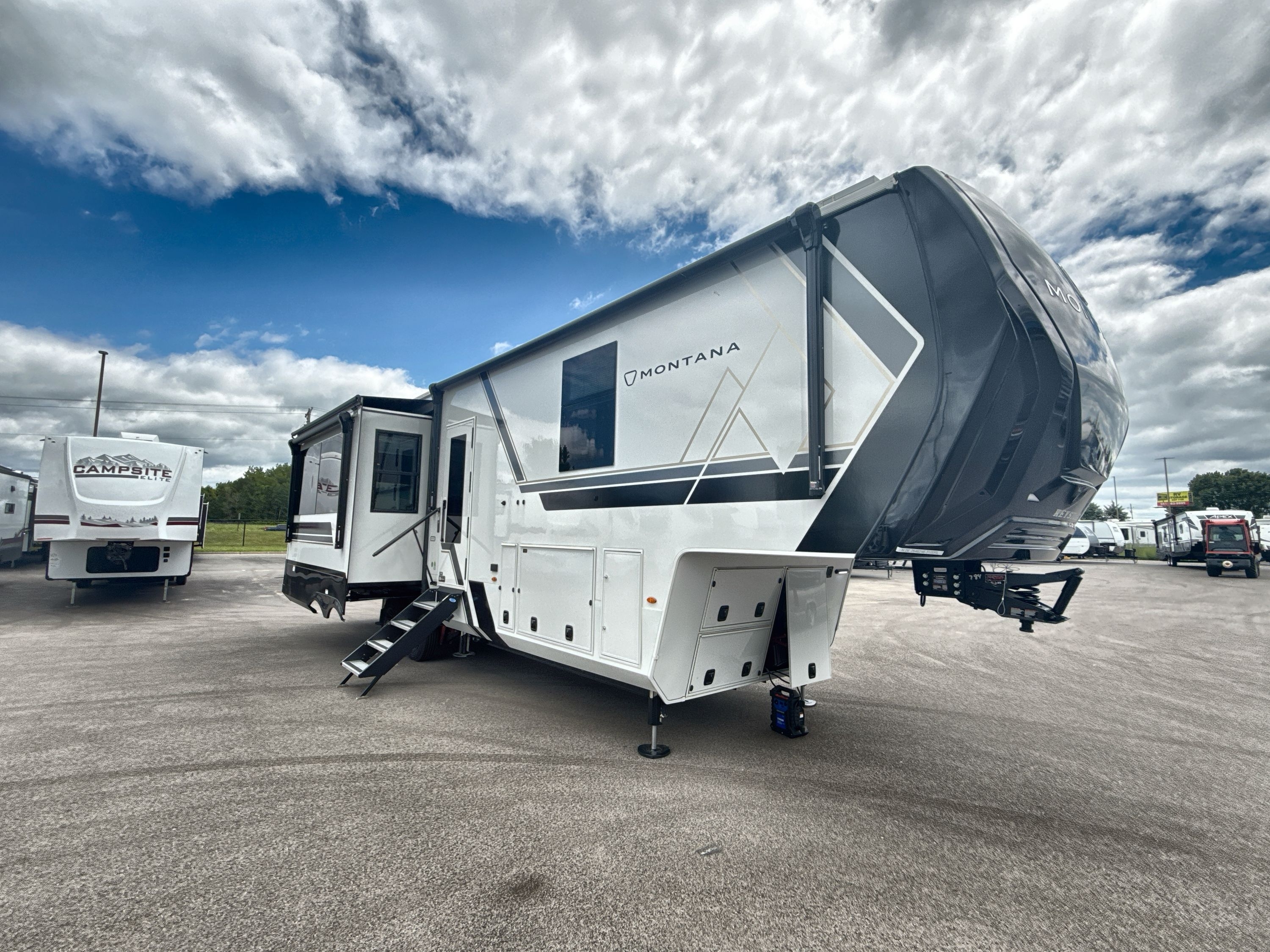 2026 Keystone MONTANA 3100RL in forest lake MN