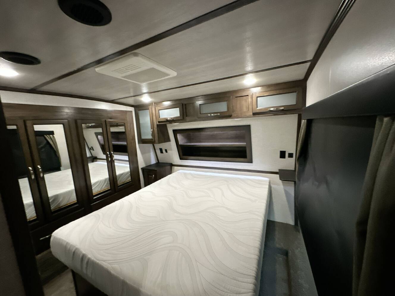A photo of this 2020 Dutchmen VOLTAGE 4185