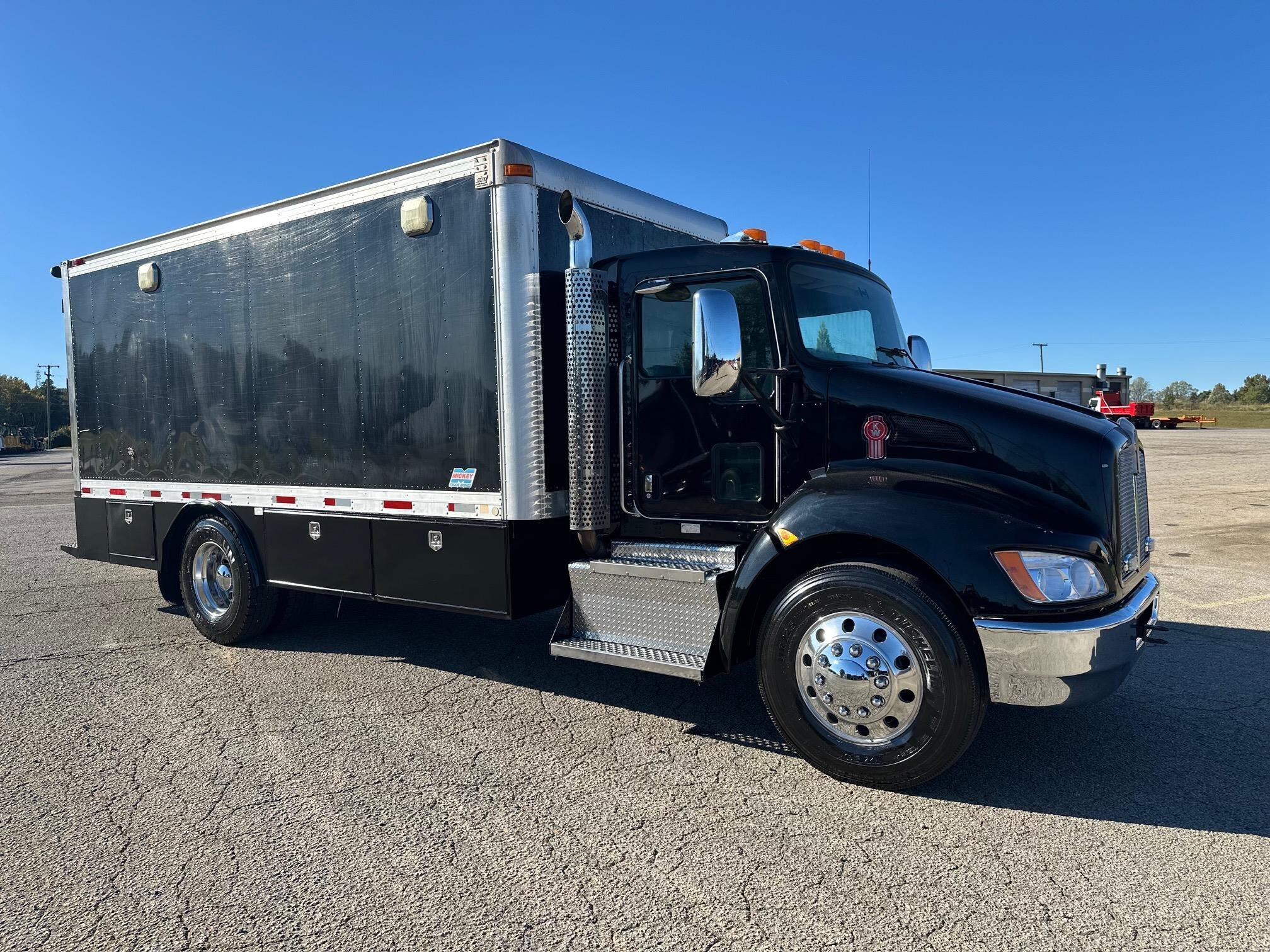 2016 KENWORTH T370 in Chatham, VA