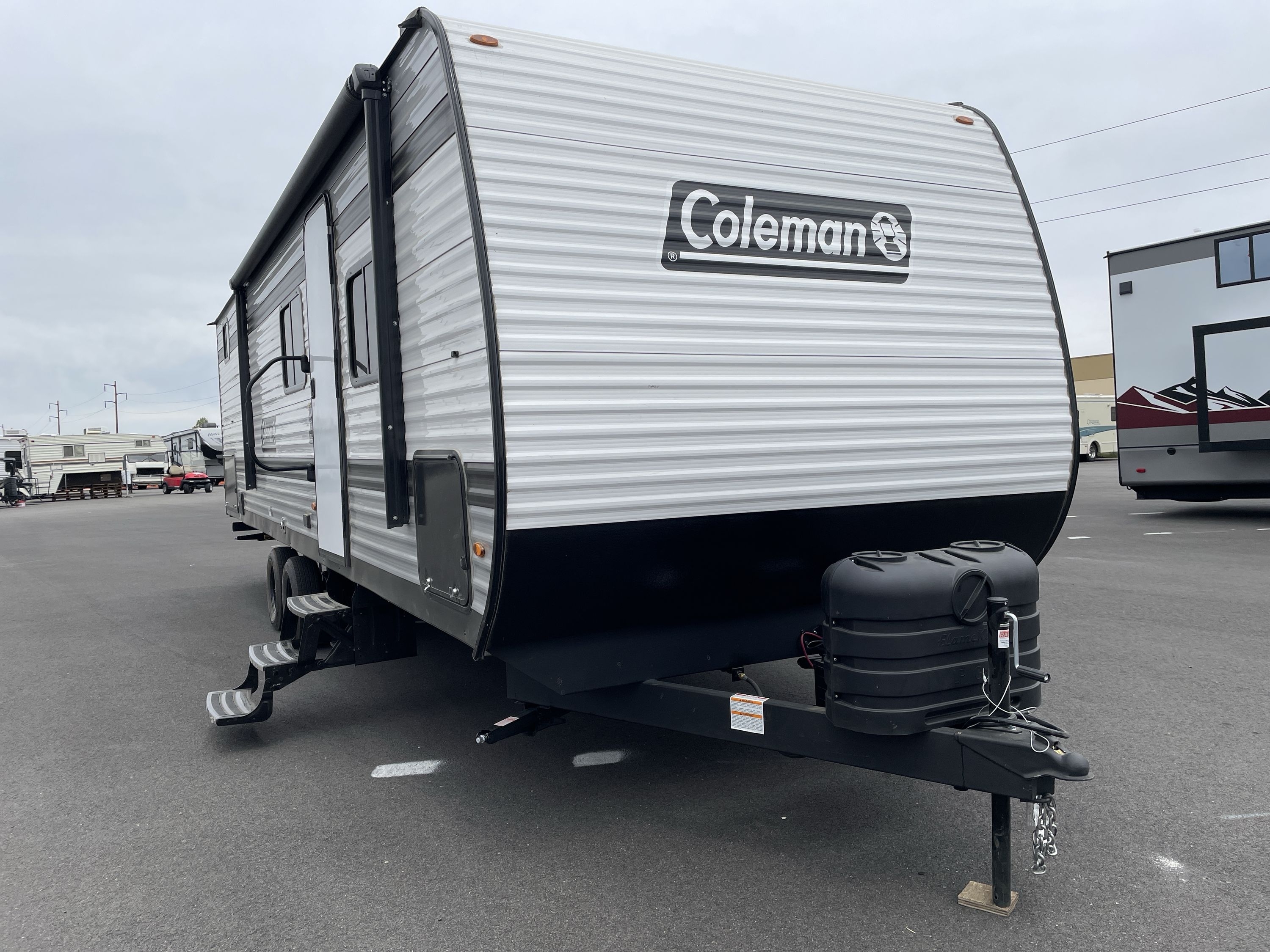 2027 Keystone COLEMAN 27BWE in pasco WA