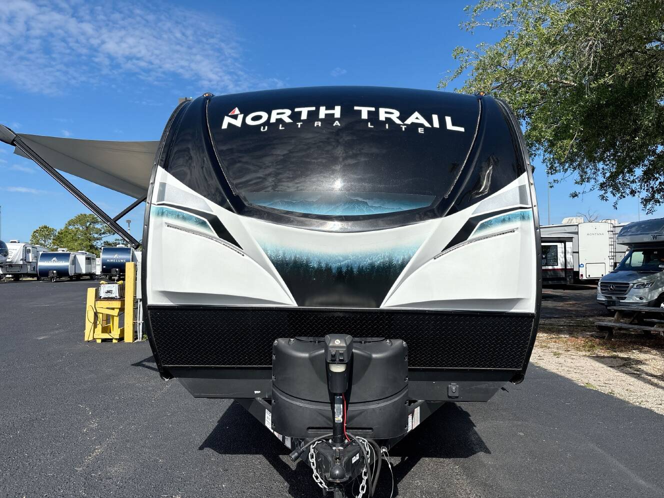 A photo of this 2022 Heartland NORTH TRAIL 22CRB