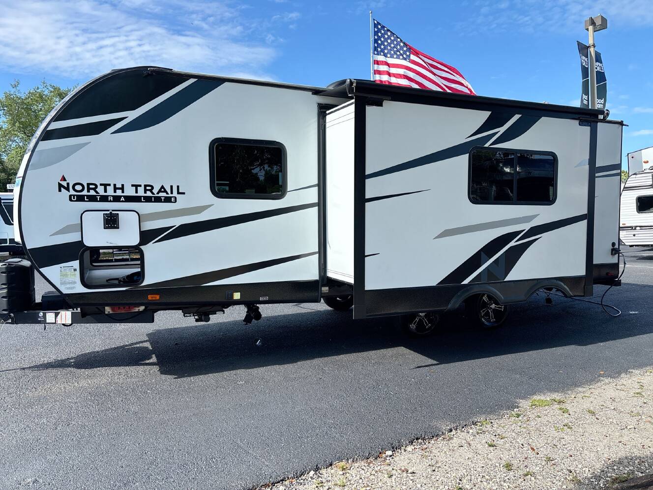 A photo of this 2022 Heartland NORTH TRAIL 22CRB