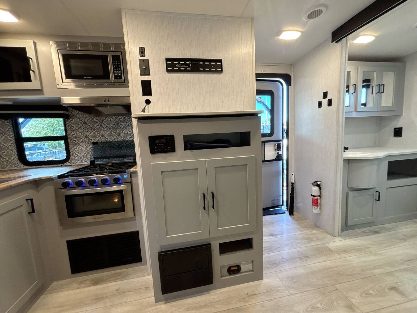 A photo of this 2022 Heartland NORTH TRAIL 22CRB
