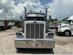 2012 PETERBILT 389