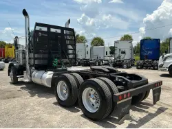 2012 PETERBILT 389