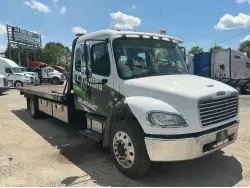 2020 Freightliner M2 106