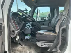 2020 Freightliner M2 106