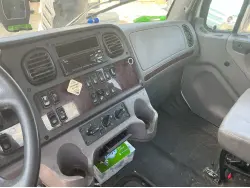 2020 Freightliner M2 106