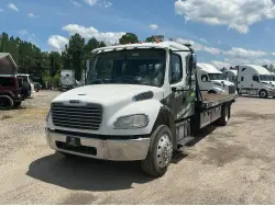 2020 Freightliner M2 106
