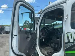 2020 Freightliner M2 106