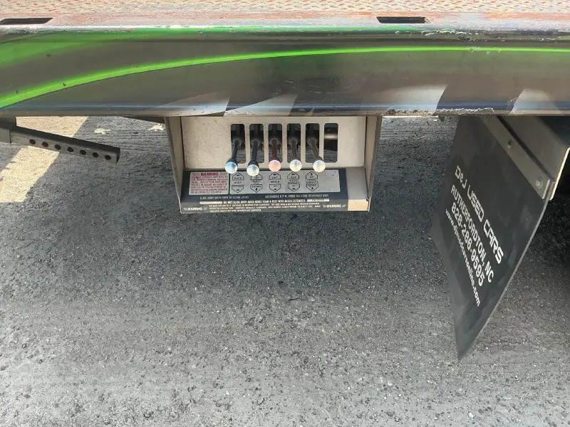2020 Freightliner M2 106
