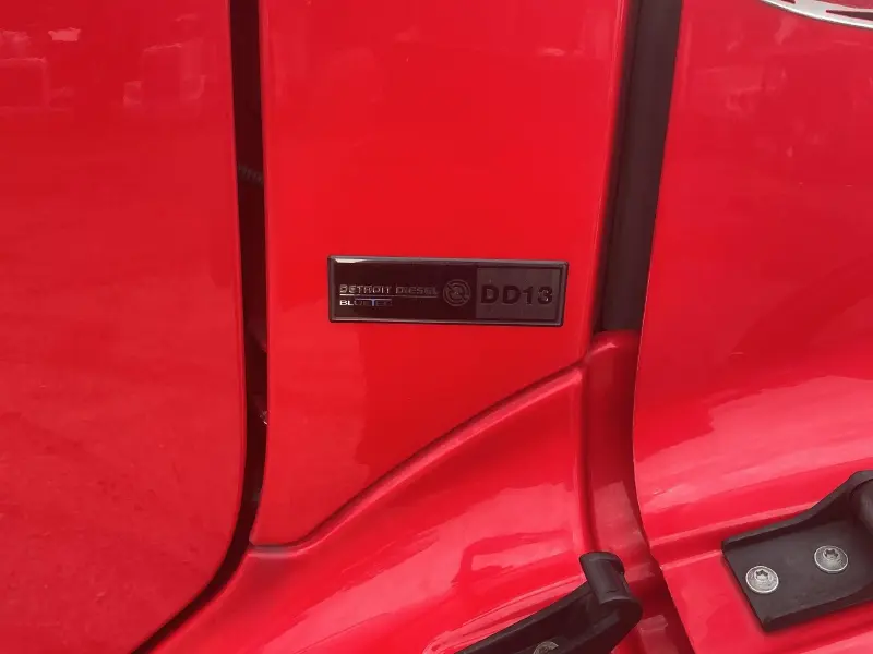 2011 FREIGHTLINER SPORT CHASSIS P2