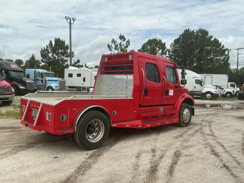 2011 FREIGHTLINER SPORT CHASSIS P2