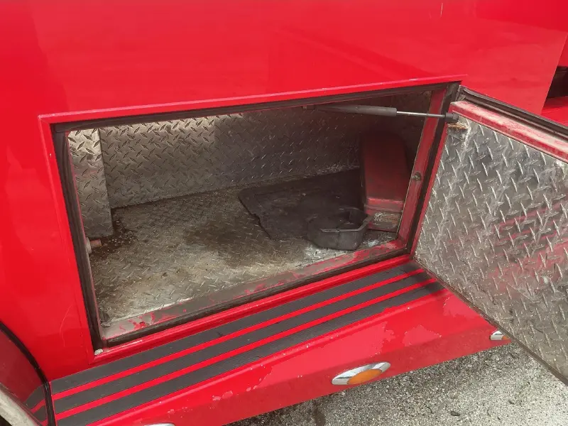 2011 FREIGHTLINER SPORT CHASSIS P2