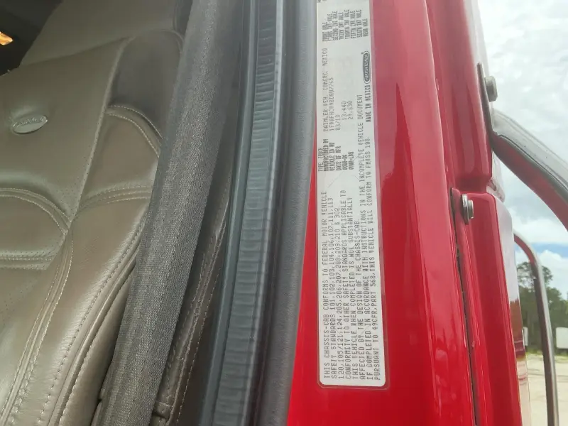 2011 FREIGHTLINER SPORT CHASSIS P2