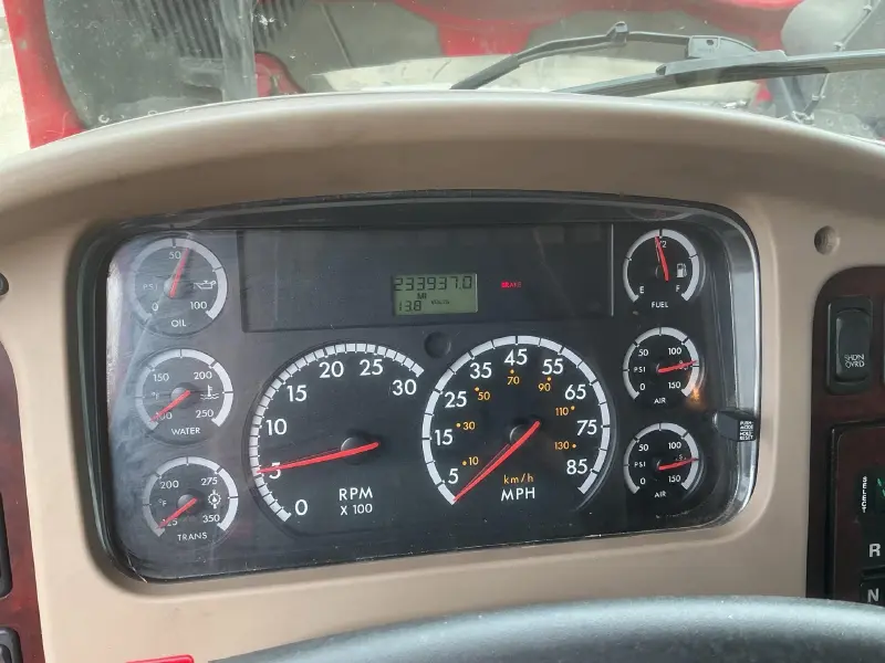 2011 FREIGHTLINER SPORT CHASSIS P2