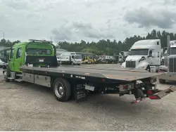 2025 Freightliner M2 106