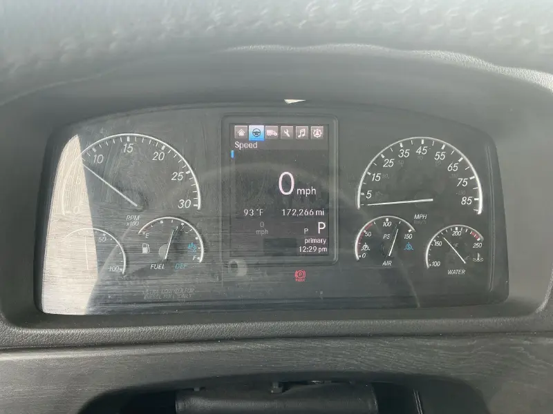 2025 Freightliner M2 106
