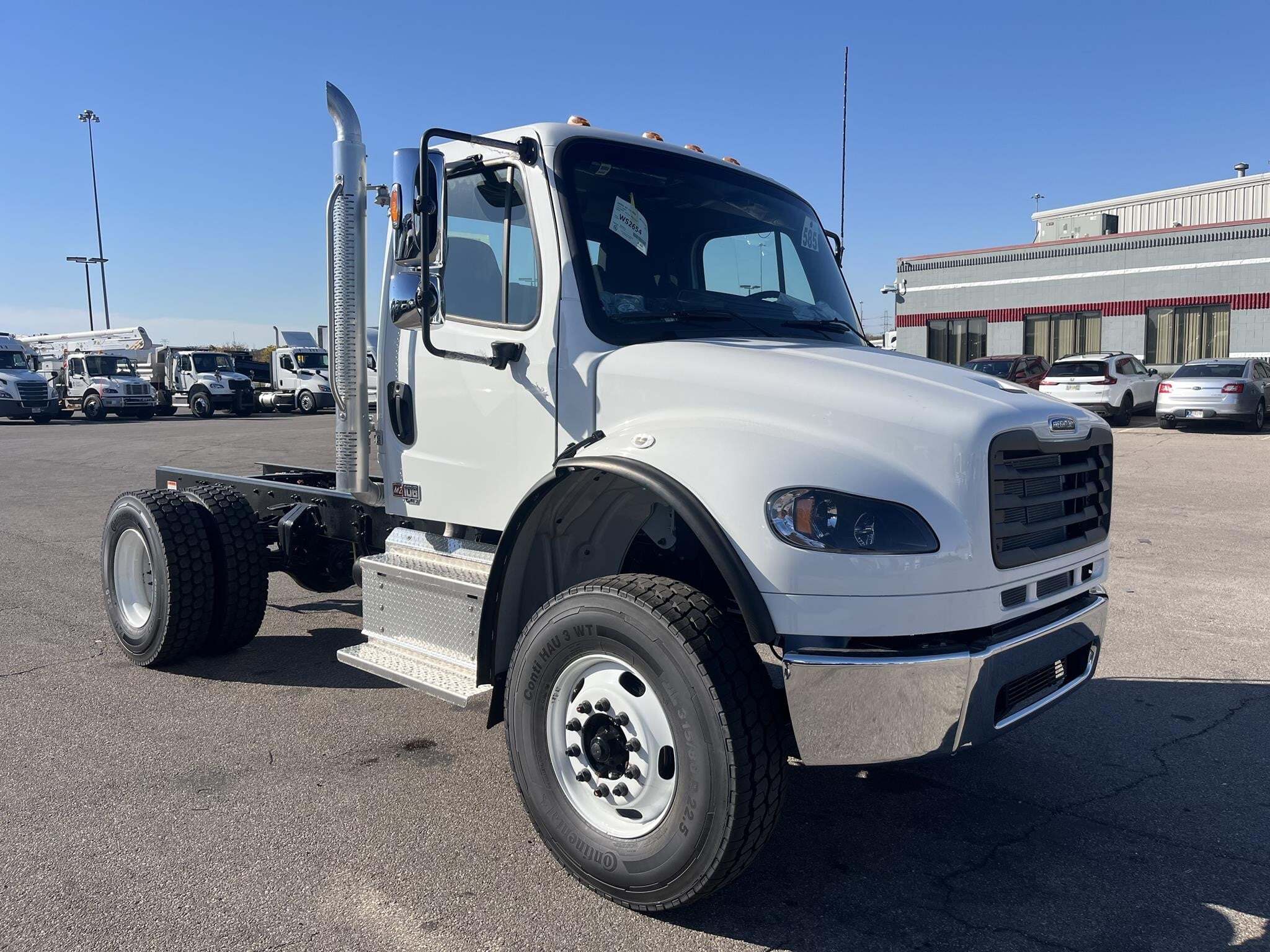 2026 FREIGHTLINER BUSINESS CLASS M2 106 in Cincinnati, OH