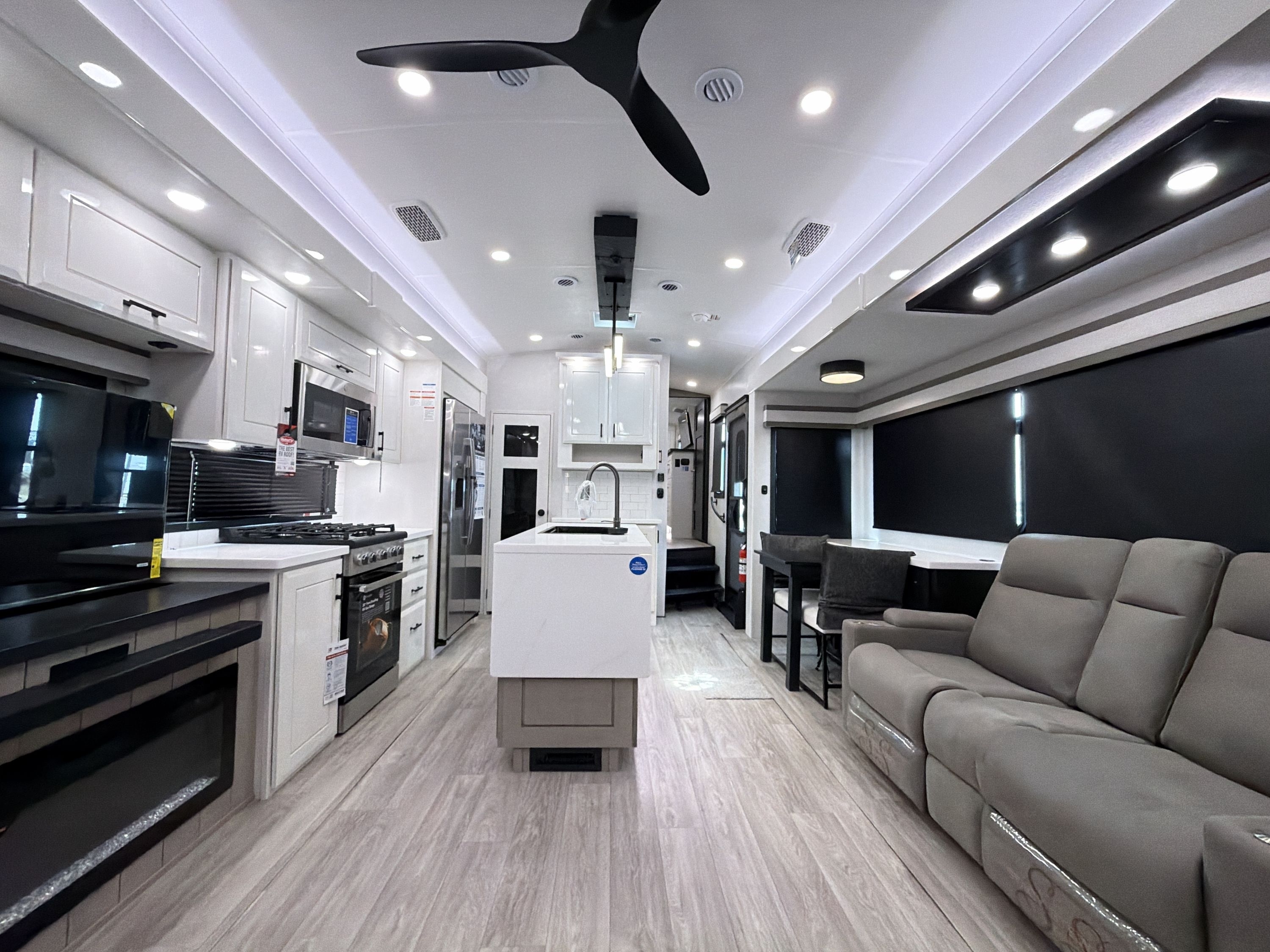 2027 Jayco PINNACLE 32RLTS in longmont CO