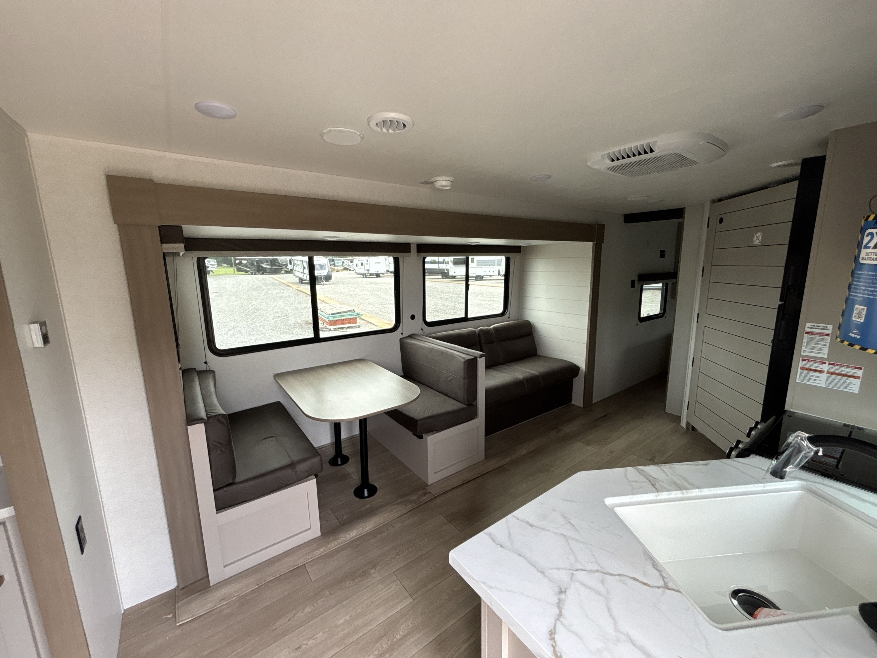 2027 Jayco JAY FLIGHT 263BHS in sherman TX