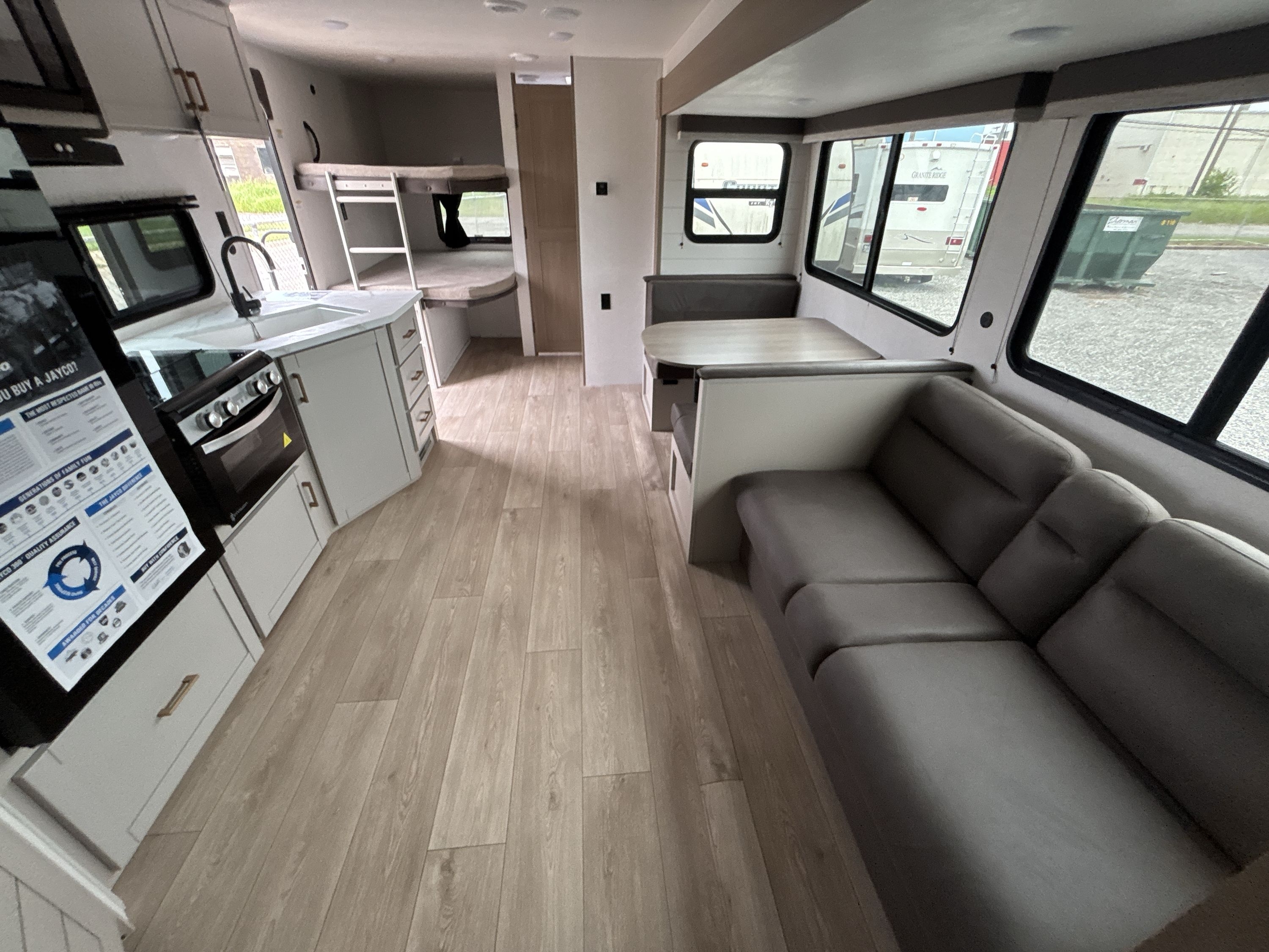 2027 Jayco JAY FLIGHT 263BHS in sherman TX