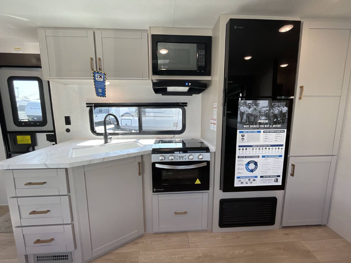 A photo of this 2027 Jayco JAY FLIGHT 261BHS