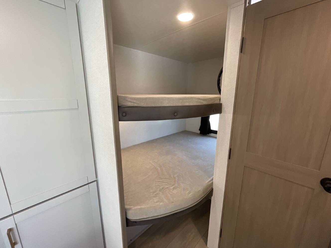 A photo of this 2027 Jayco JAY FLIGHT 261BHS