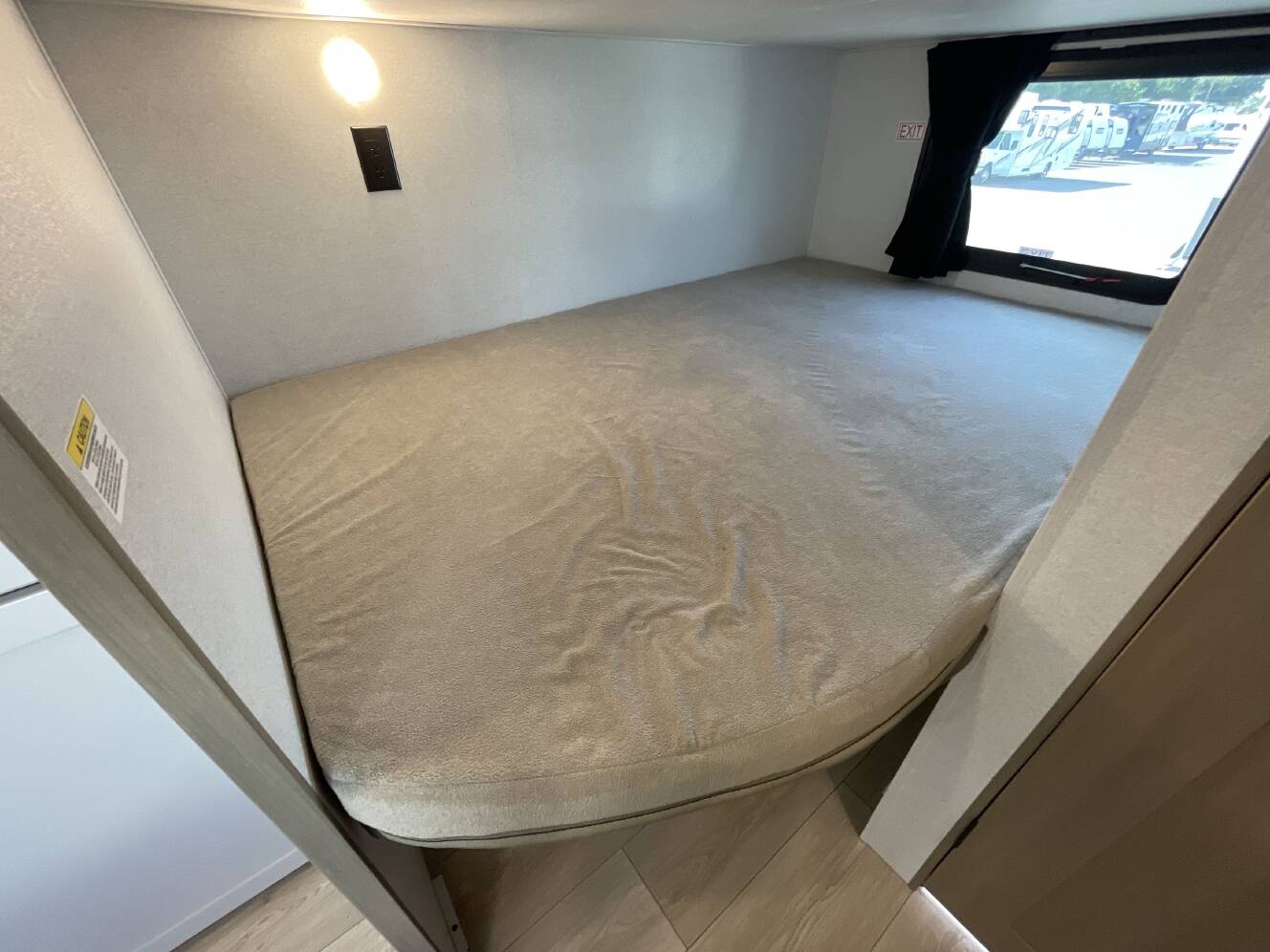 A photo of this 2027 Jayco JAY FLIGHT 261BHS