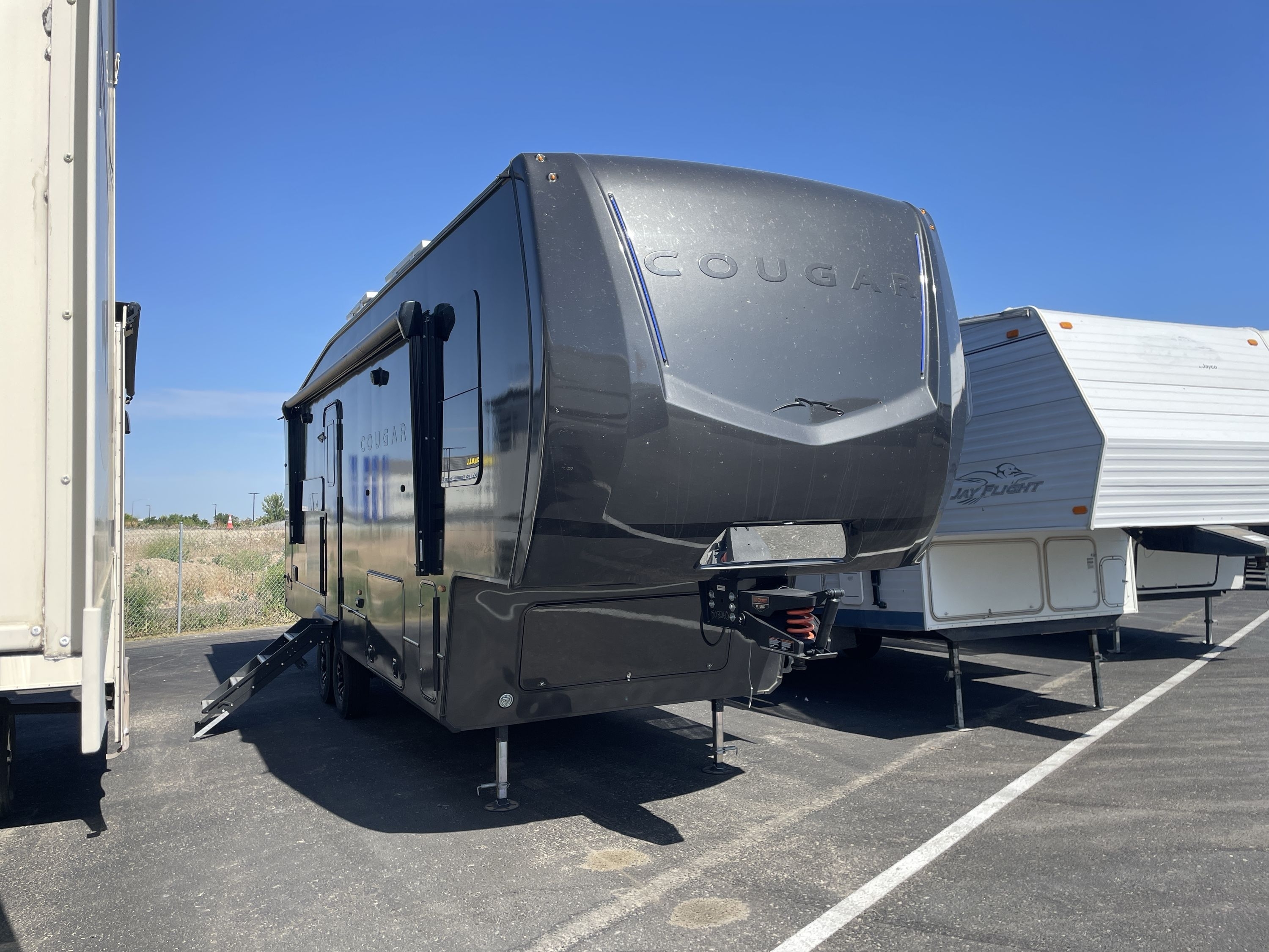 2025 Keystone COUGAR MIDNIGHT EDITION 260MLE in meridian ID