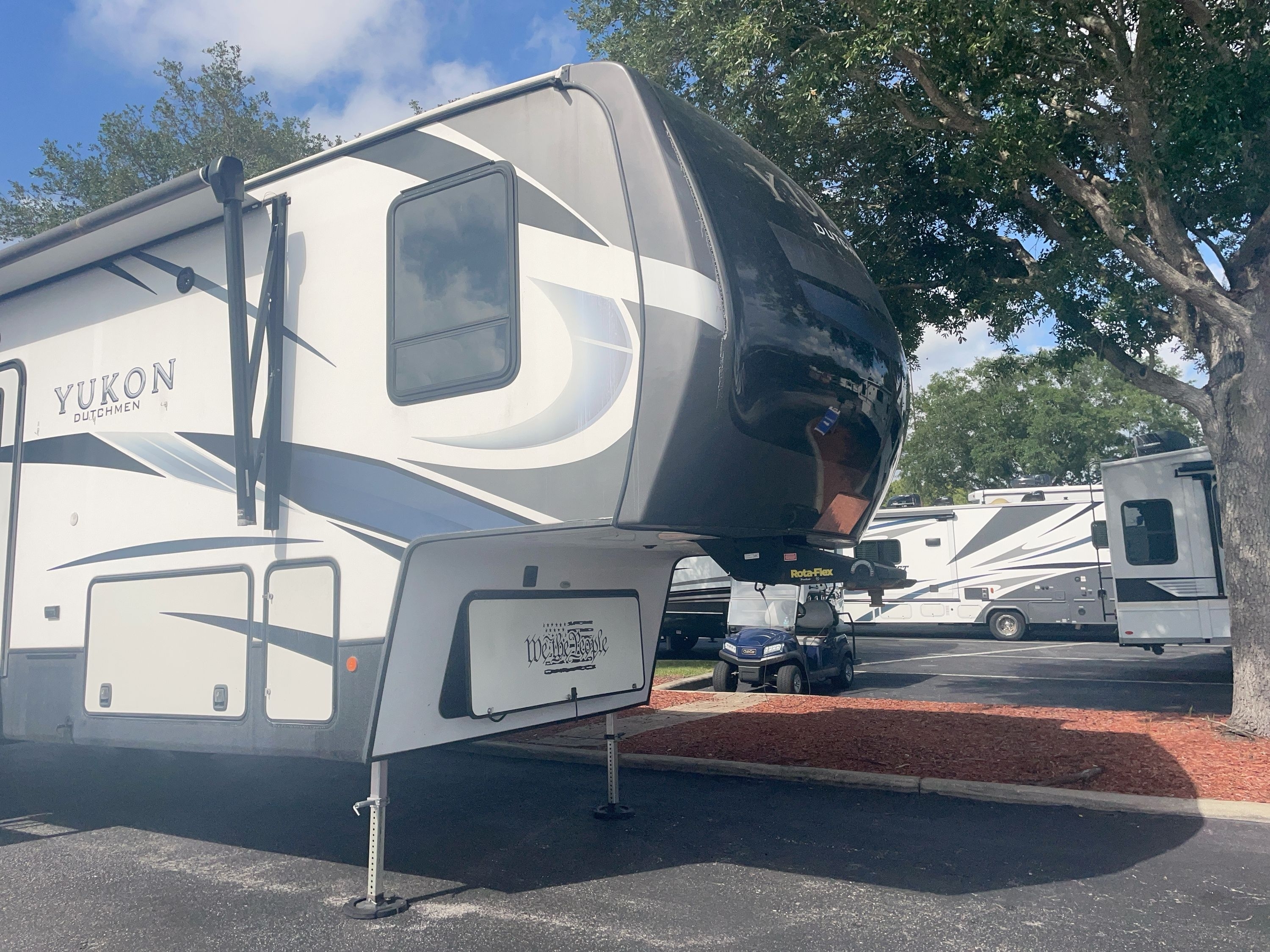 2021 Dutchmen YUKON 320RL in dover FL