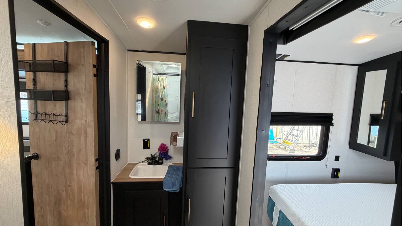 A photo of this 2023 Keystone SPRINGDALE 286BHU