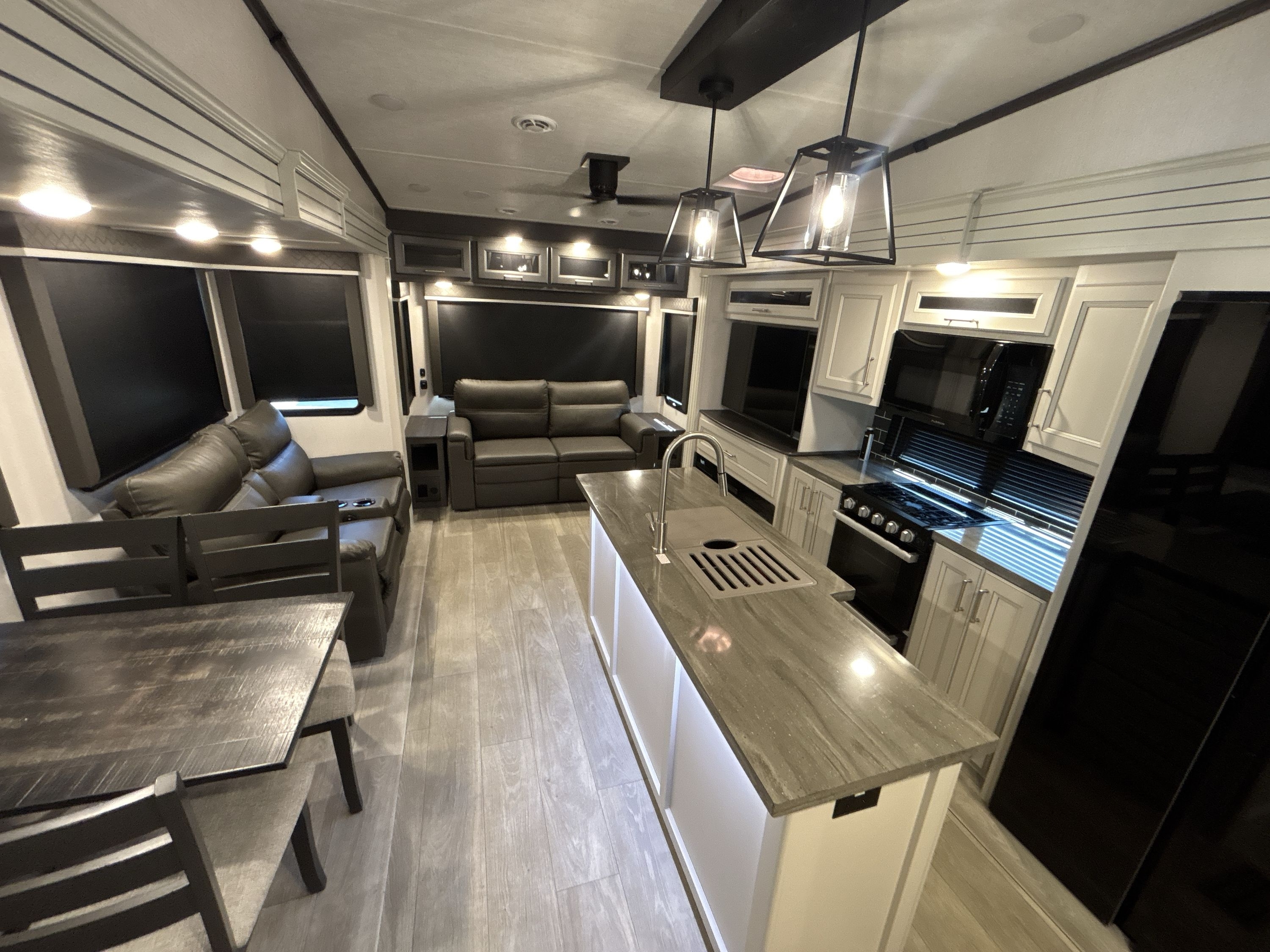 2024 Keystone COUGAR MIDNIGHT EDITION 316RLS in marysville WA